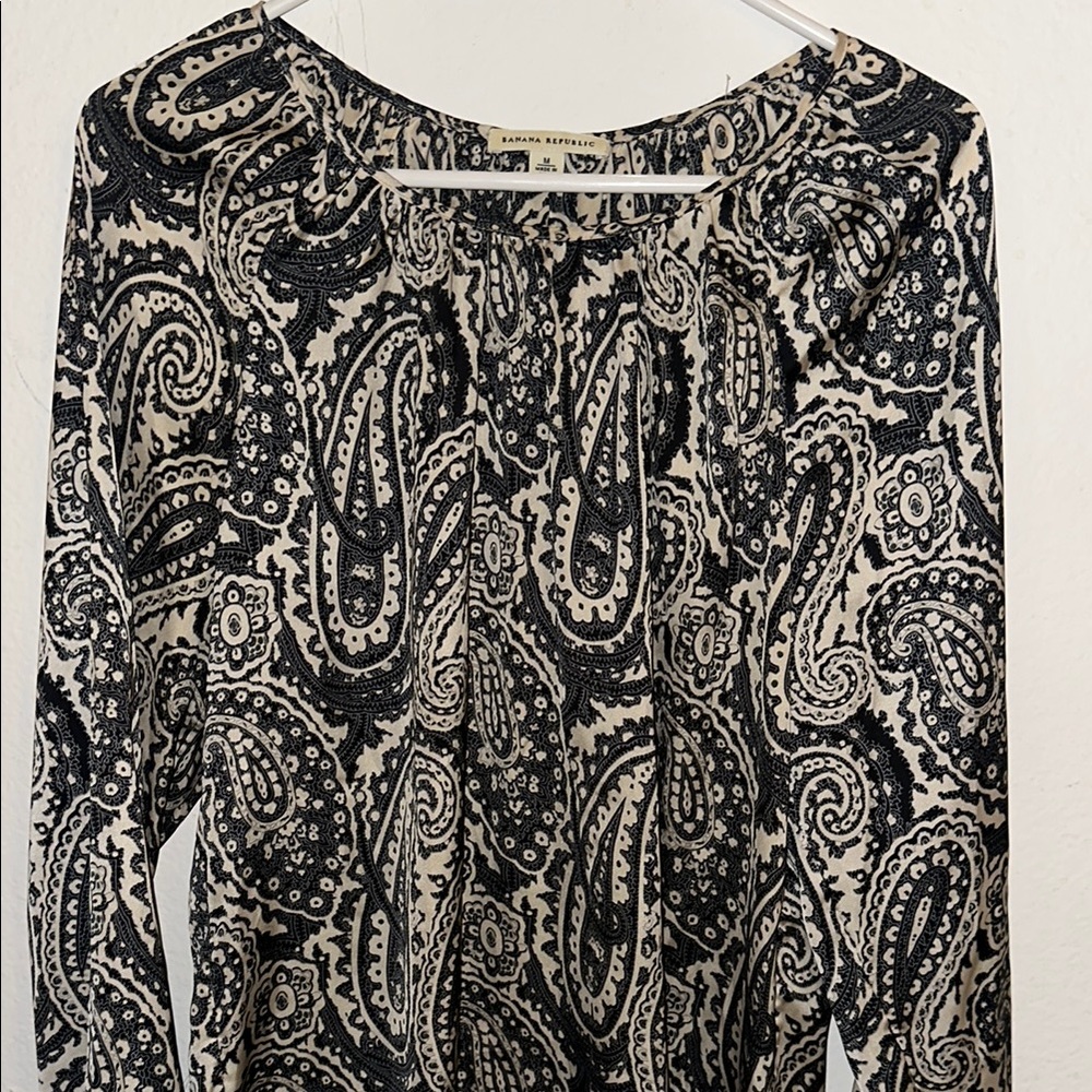 Banana Republic Black and Cream Paisley Blouse